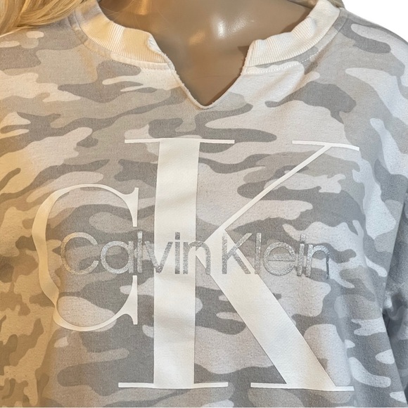 CALVIN Klein Light Tan/Light Green Camo Notch Neck Sweatshirt - Picture 3 of 8
